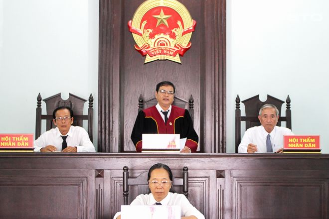 Ly hôn tại Tòa án nhân dân quận Phú Nhuận