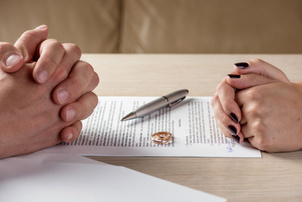 Dịch vụ ly hôn trọn gói - hỗ trợ mọi vấn đề pháp lý ly hôn