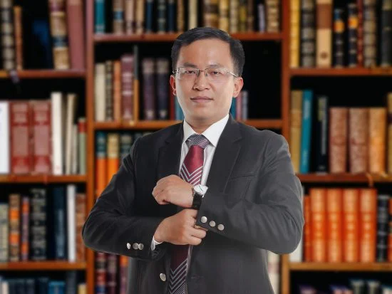 Chân dung Luật sư Nguyễn Đức Hoàng – Tận tâm vì khách hàng Chân dung Luật sư Nguyễn Đức Hoàng – Tận tâm vì khách hàng
