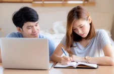 Vợ chồng nên hay không nên hợp nhất tài khoản để duy trì hạnh phúc?