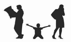Ba mẹ ly hôn con cái ở với ai? Để giành quyền nuôi con thì phải làm gì?