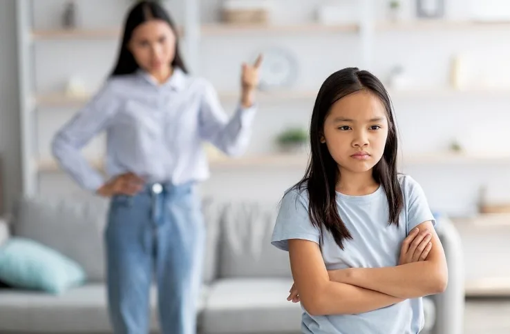Bị áp đặt những mong muốn của cha mẹ lên  chính mình cần phải là sao?
