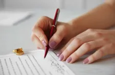 Cách viết đơn ly hôn để được Tòa án chấp nhận