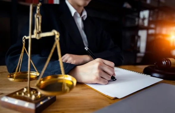 Dịch vụ luật sư ly hôn uy tín toàn quốc