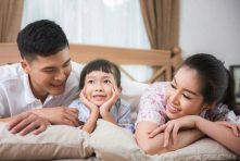 Cách xây dựng mối quan hệ tốt đẹp giữa cha mẹ với con cái