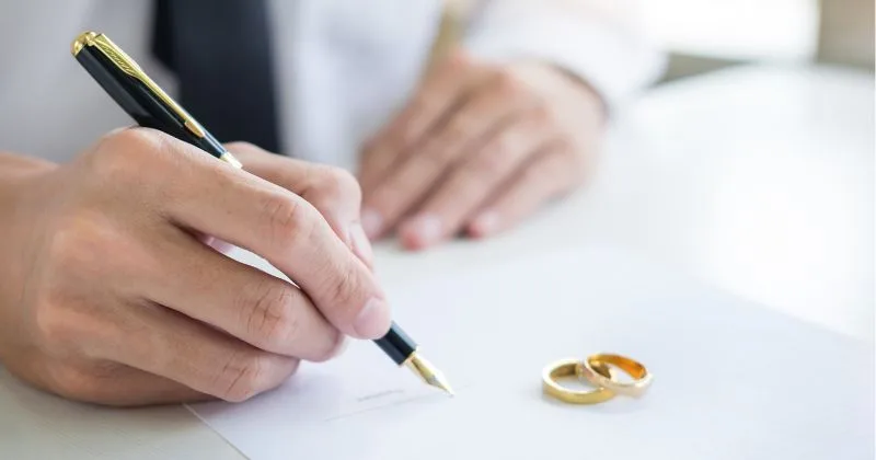 Tìm hiểu về giấy tờ ly hôn gồm những gì? Một số lưu ý khi chuẩn bị giấy tờ ly hôn