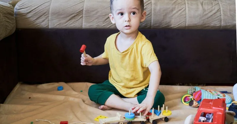 Trẻ dưới 3 tuổi cần học gì? Hướng dẫn kỹ năng thiết yếu cho cha mẹ Trẻ dưới 3 tuổi cần học gì