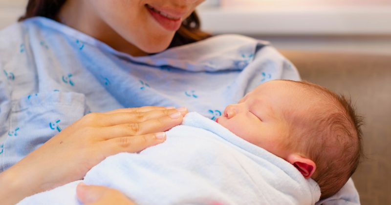 Ưu và nhược điểm khi sinh con sớm